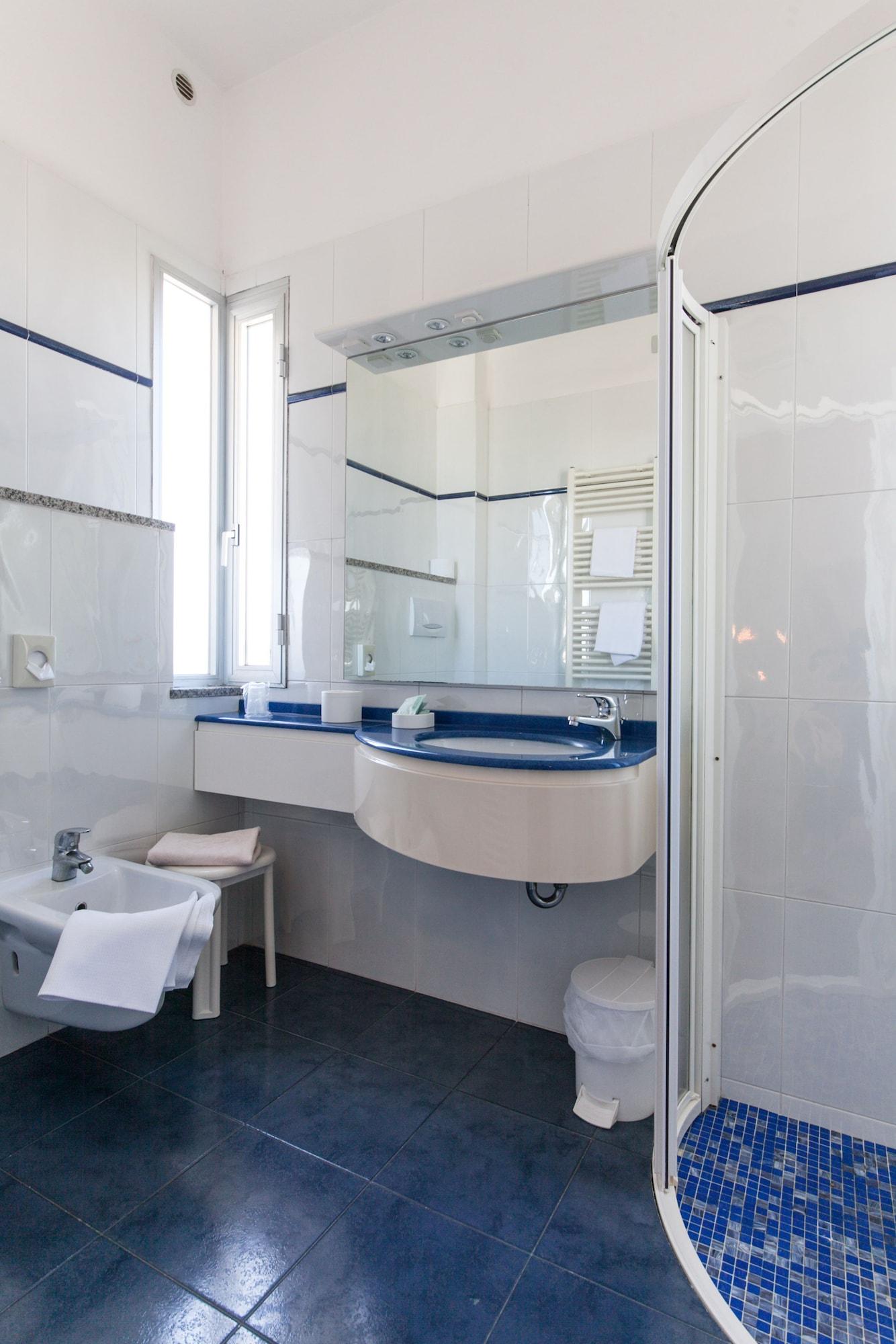 Hotel Gabbiano Каттолика Экстерьер фото